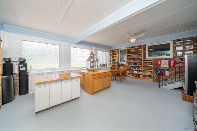 201 Puckett Road SW, Hartselle, AL 35640