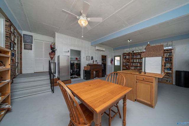 201 Puckett Road SW, Hartselle, AL 35640