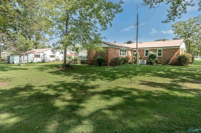 201 Puckett Road SW, Hartselle, AL 35640