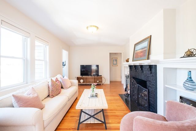 5 Bonwood Street 5, Newton, MA 02460