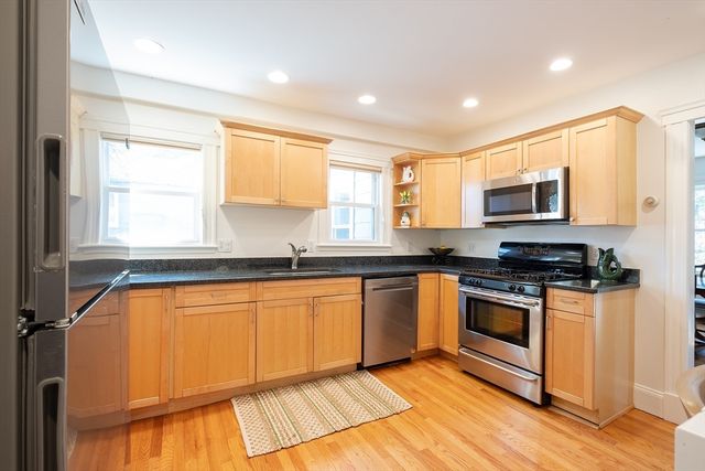 5 Bonwood Street 5, Newton, MA 02460