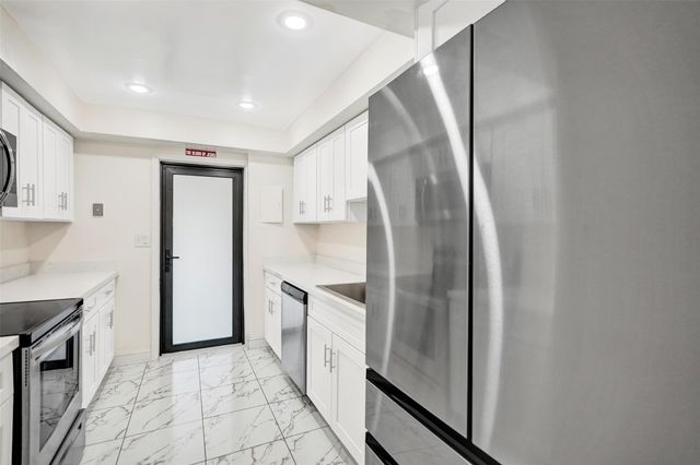 3541 NW 95th Terrace 202, Sunrise, FL 33351