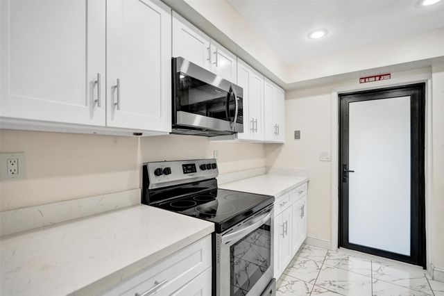 3541 NW 95th Terrace 202, Sunrise, FL 33351