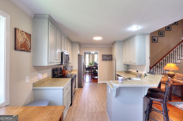 324 Heatherwood Drive, Auburn, GA 30011