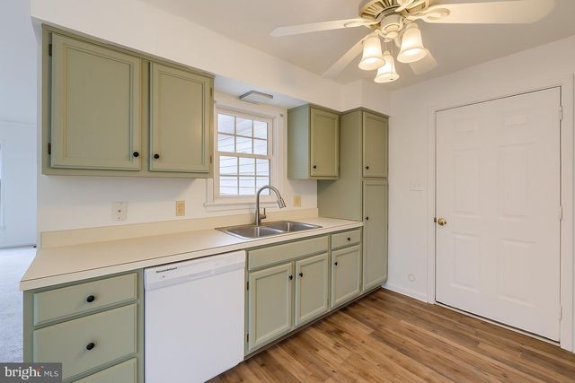 3213 MAPLECREST TER, Lancaster, PA 17601