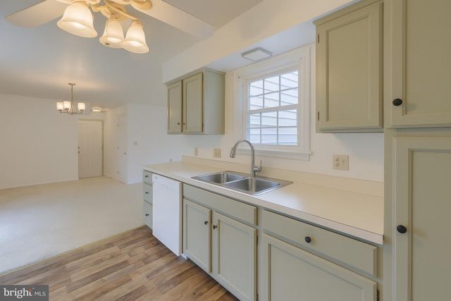 3213 MAPLECREST TER, Lancaster, PA 17601