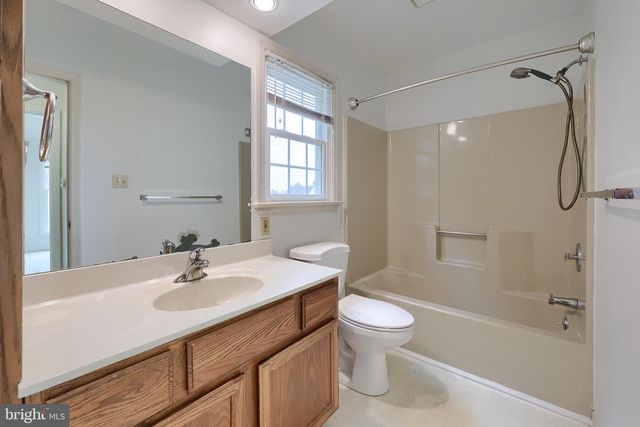 3213 MAPLECREST TER, Lancaster, PA 17601