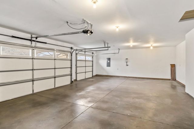 1707 NW 20th Street, Redmond, OR 97756