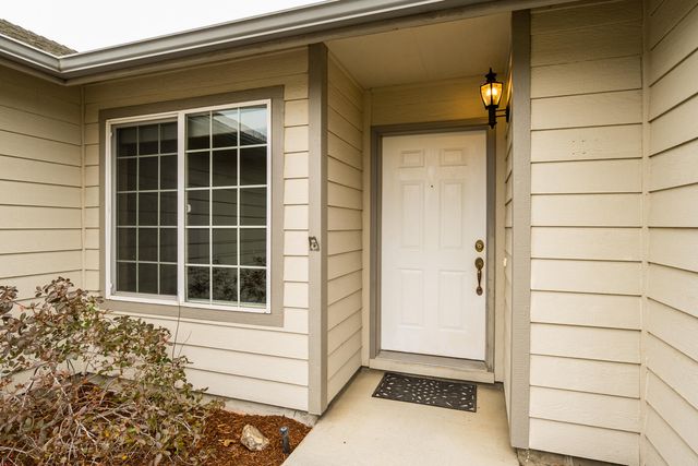 1707 NW 20th Street, Redmond, OR 97756