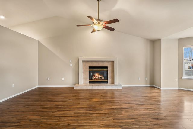 1707 NW 20th Street, Redmond, OR 97756