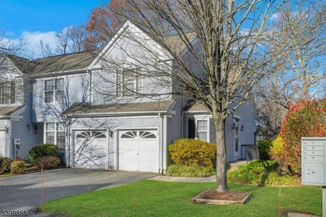 10 Rushmore Ln, Allamuchy Twp., NJ 07840