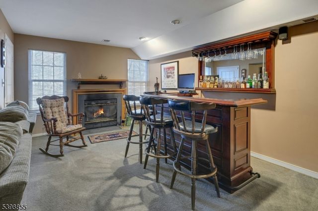 10 Rushmore Ln, Allamuchy Twp., NJ 07840