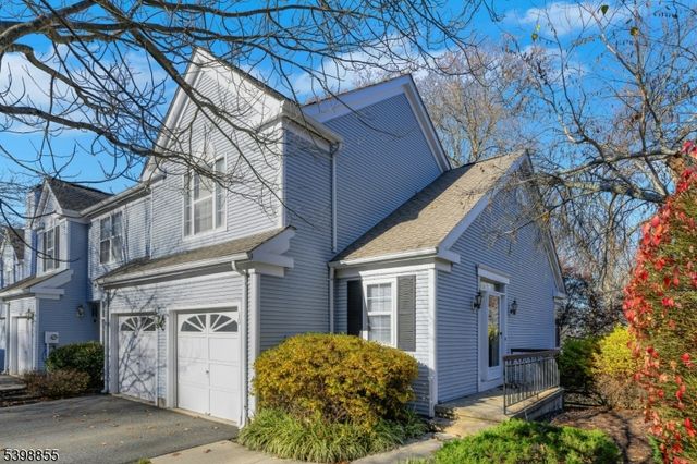 10 Rushmore Ln, Allamuchy Twp., NJ 07840