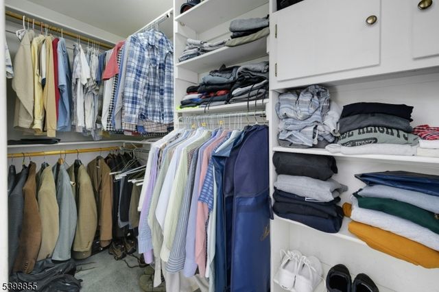 10 Rushmore Ln, Allamuchy Twp., NJ 07840