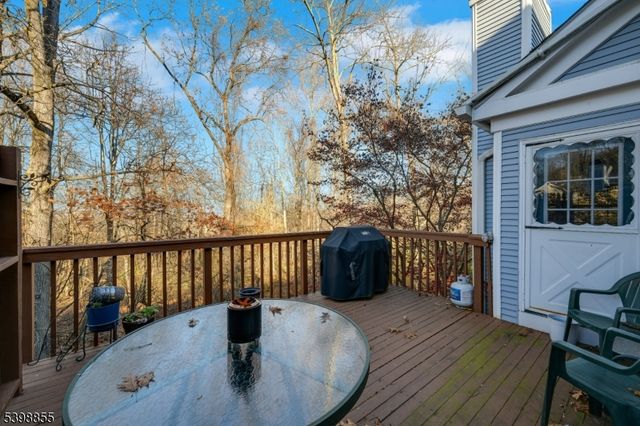 10 Rushmore Ln, Allamuchy Twp., NJ 07840