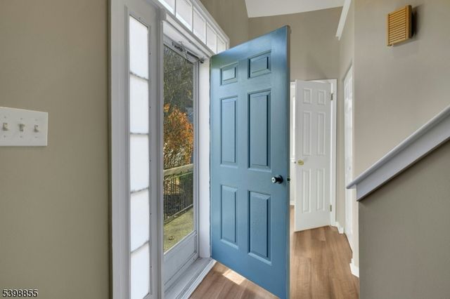 10 Rushmore Ln, Allamuchy Twp., NJ 07840