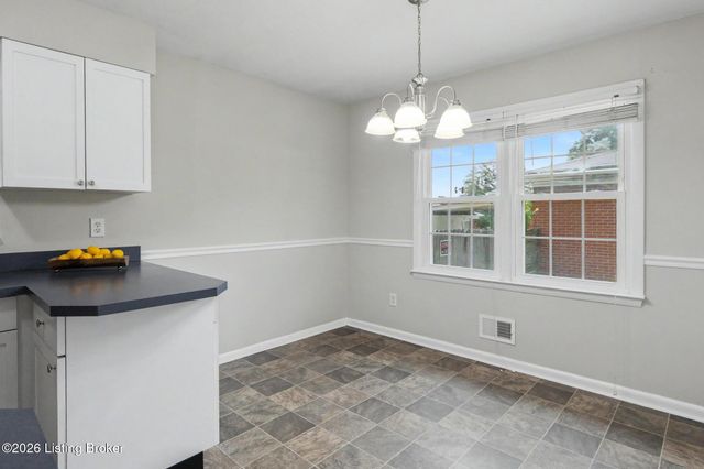 6905 Homestead Dr, Louisville, KY 40214