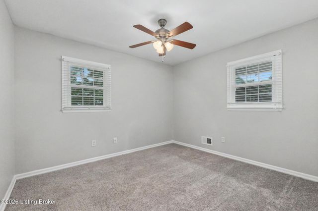 6905 Homestead Dr, Louisville, KY 40214