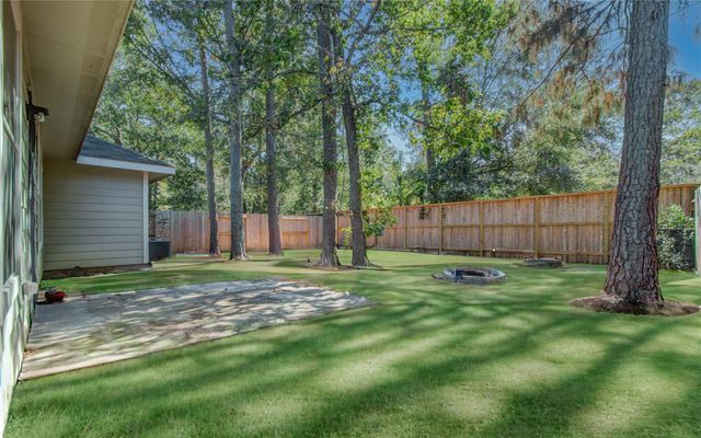 98 S Vesper Bend Circle, The Woodlands, TX 77382
