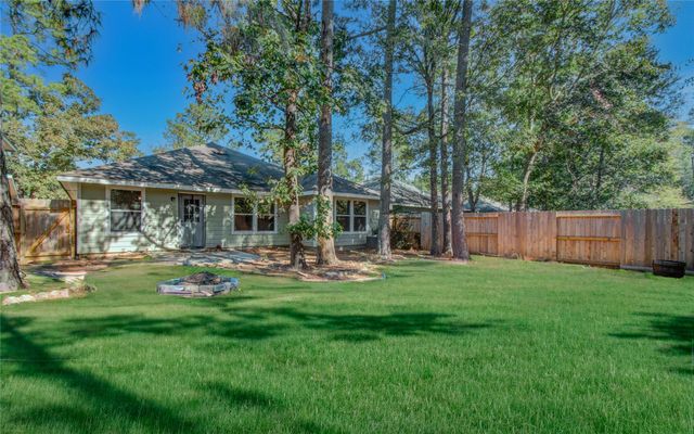 98 S Vesper Bend Circle, The Woodlands, TX 77382