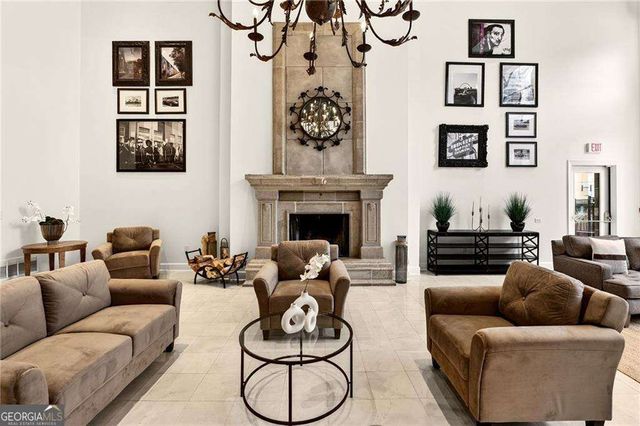 3777 Peachtree Road NE 1221, Brookhaven, GA 30319