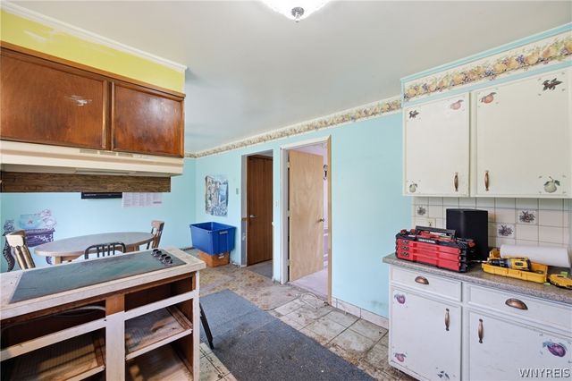 221 Woodmere Drive, Tonawanda, NY 14150