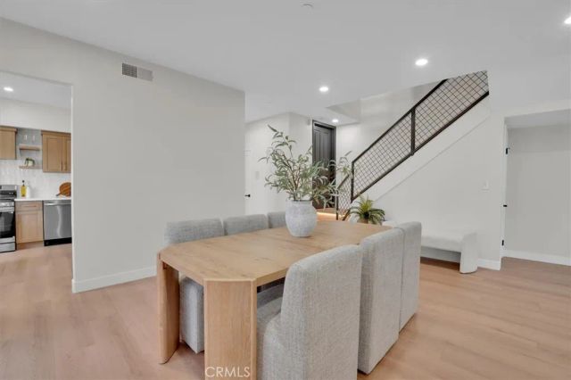 621 E Olive Avenue 106, Burbank, CA 91501