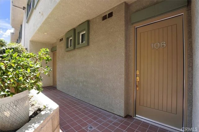 621 E Olive Avenue 106, Burbank, CA 91501