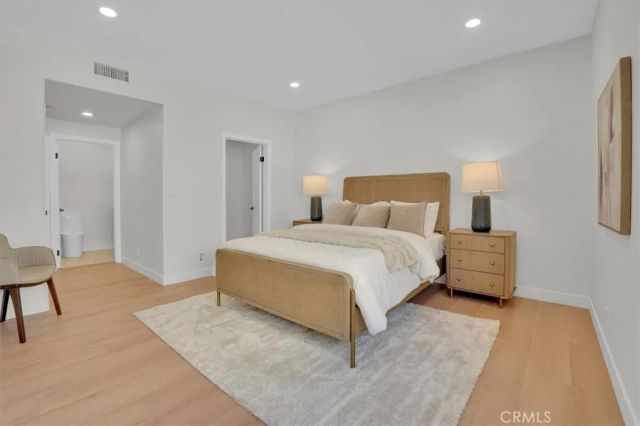 621 E Olive Avenue 106, Burbank, CA 91501