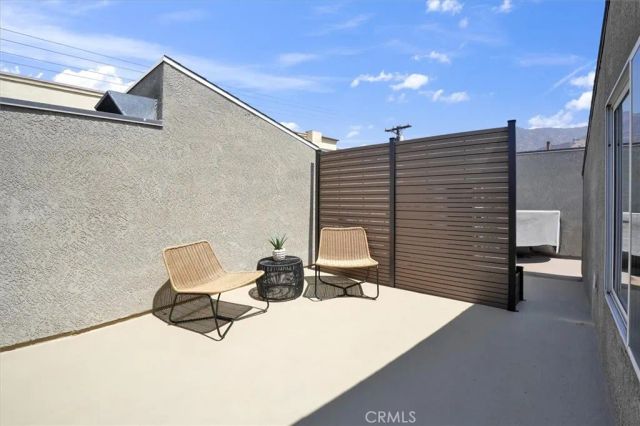 621 E Olive Avenue 106, Burbank, CA 91501
