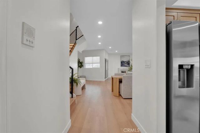 621 E Olive Avenue 106, Burbank, CA 91501