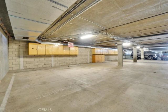 621 E Olive Avenue 106, Burbank, CA 91501