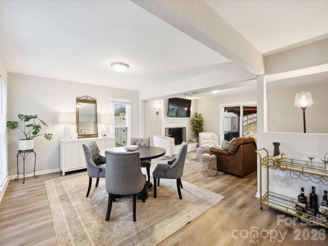 10233 Fairway Ridge Road, Charlotte, NC 28277