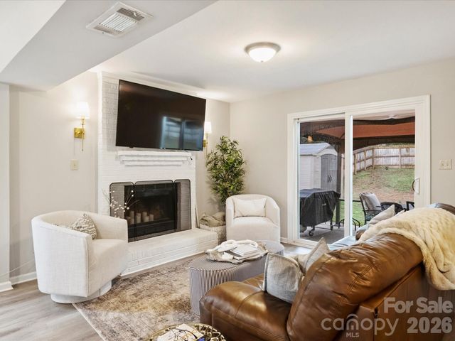 10233 Fairway Ridge Road, Charlotte, NC 28277