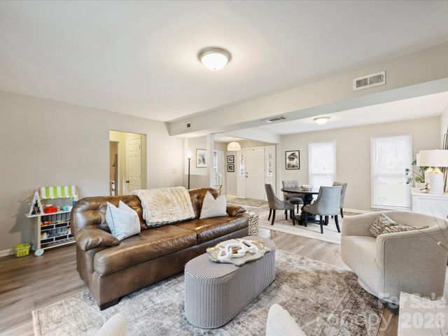 10233 Fairway Ridge Road, Charlotte, NC 28277