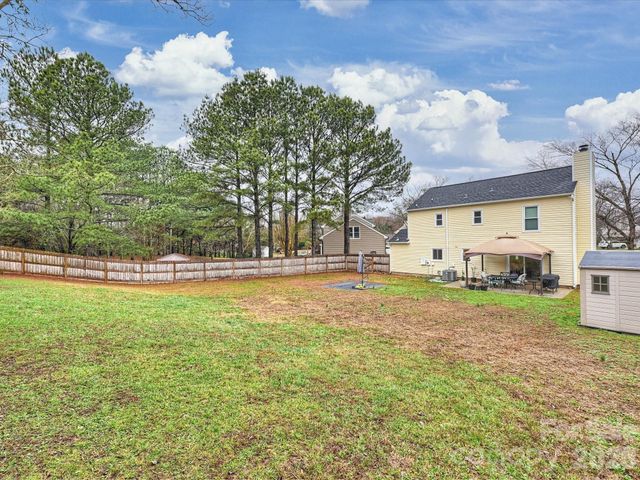 10233 Fairway Ridge Road, Charlotte, NC 28277