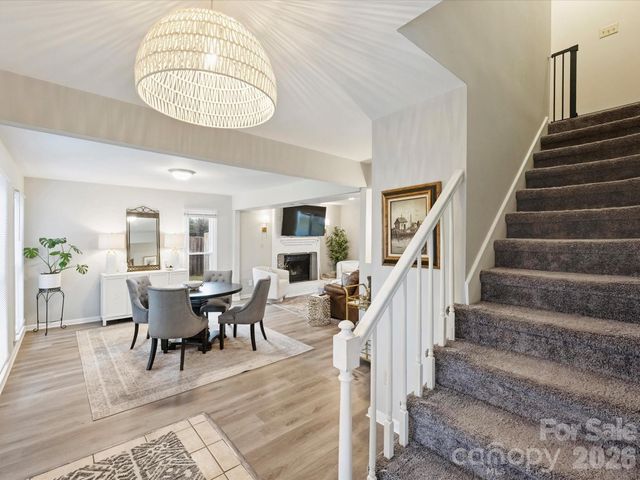 10233 Fairway Ridge Road, Charlotte, NC 28277