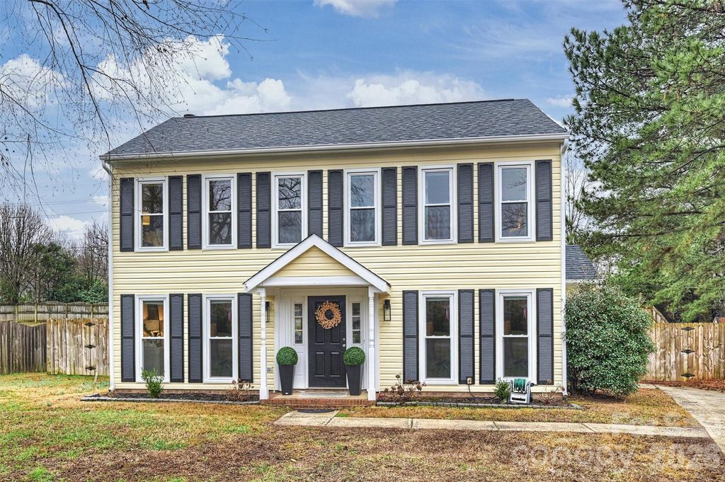 10233 Fairway Ridge Road, Charlotte, NC 28277