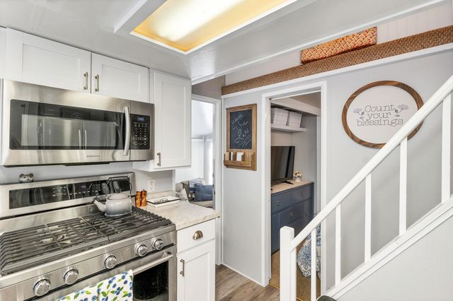 8 Leisure Time Lane, Laconia, NH 03247