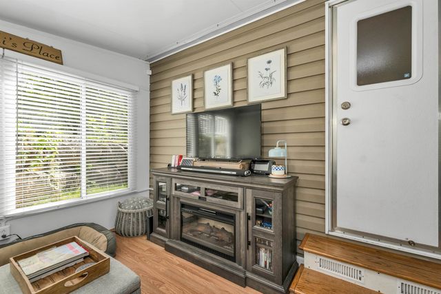 8 Leisure Time Lane, Laconia, NH 03247