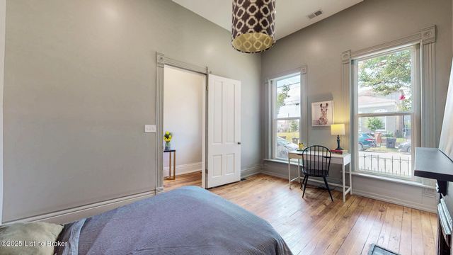 719 Lampton St, Louisville, KY 40203