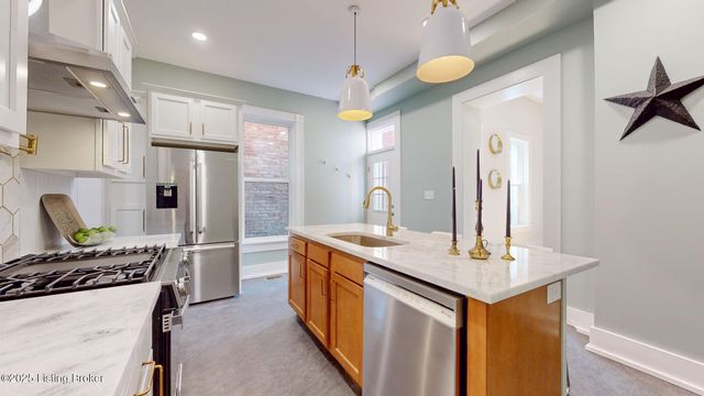 719 Lampton St, Louisville, KY 40203