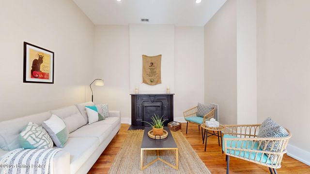 719 Lampton St, Louisville, KY 40203