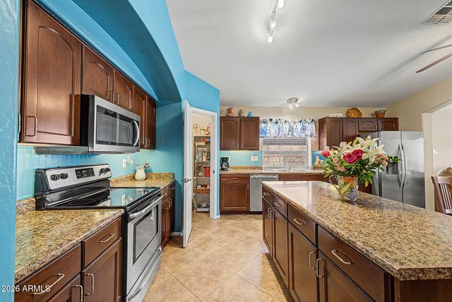 4101 E LONGHORN Street, San Tan Valley, AZ 85140