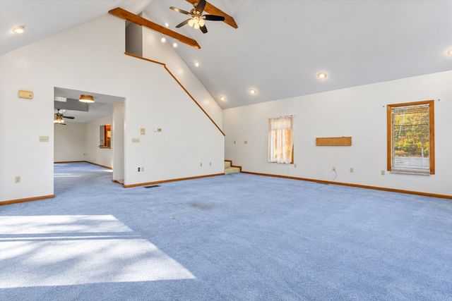 14 Buckingham Lane, Haverhill, MA 01835