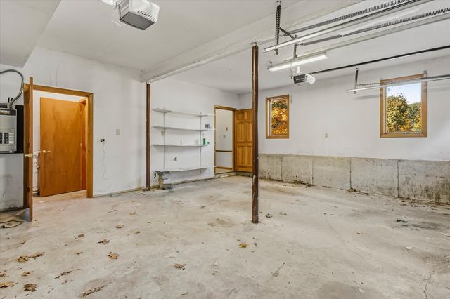 14 Buckingham Lane, Haverhill, MA 01835