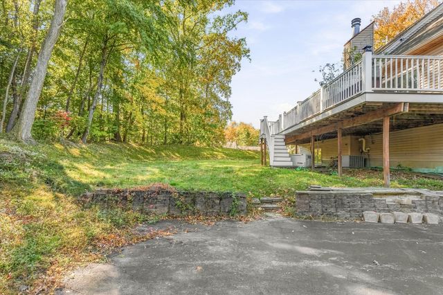 14 Buckingham Lane, Haverhill, MA 01835