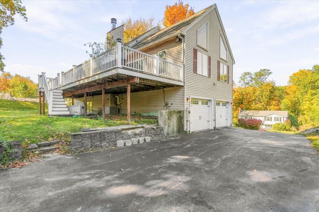 14 Buckingham Lane, Haverhill, MA 01835