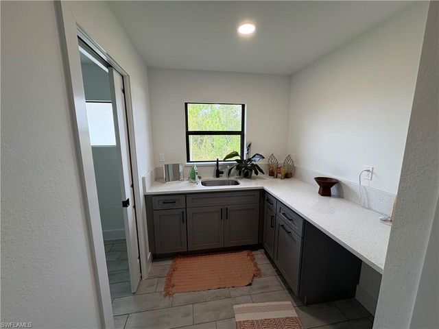 2606 10th ST SW, Lehigh Acres, FL 33976