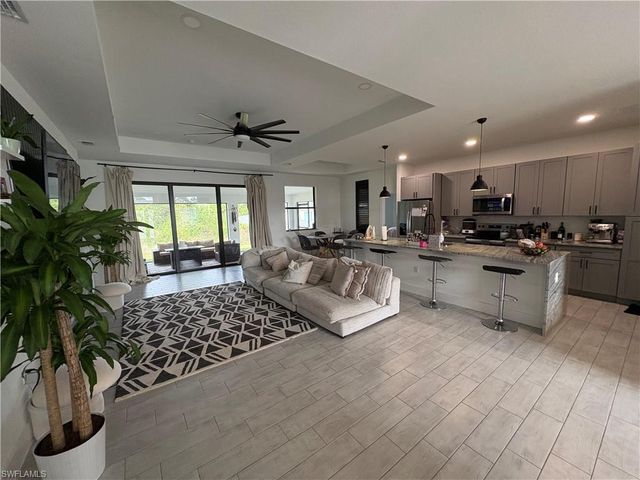 2606 10th ST SW, Lehigh Acres, FL 33976